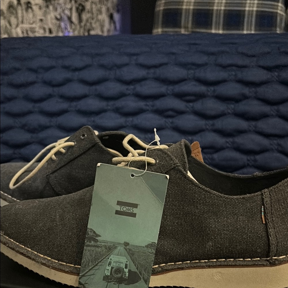 TOMS Men's Gray Casual Shoes